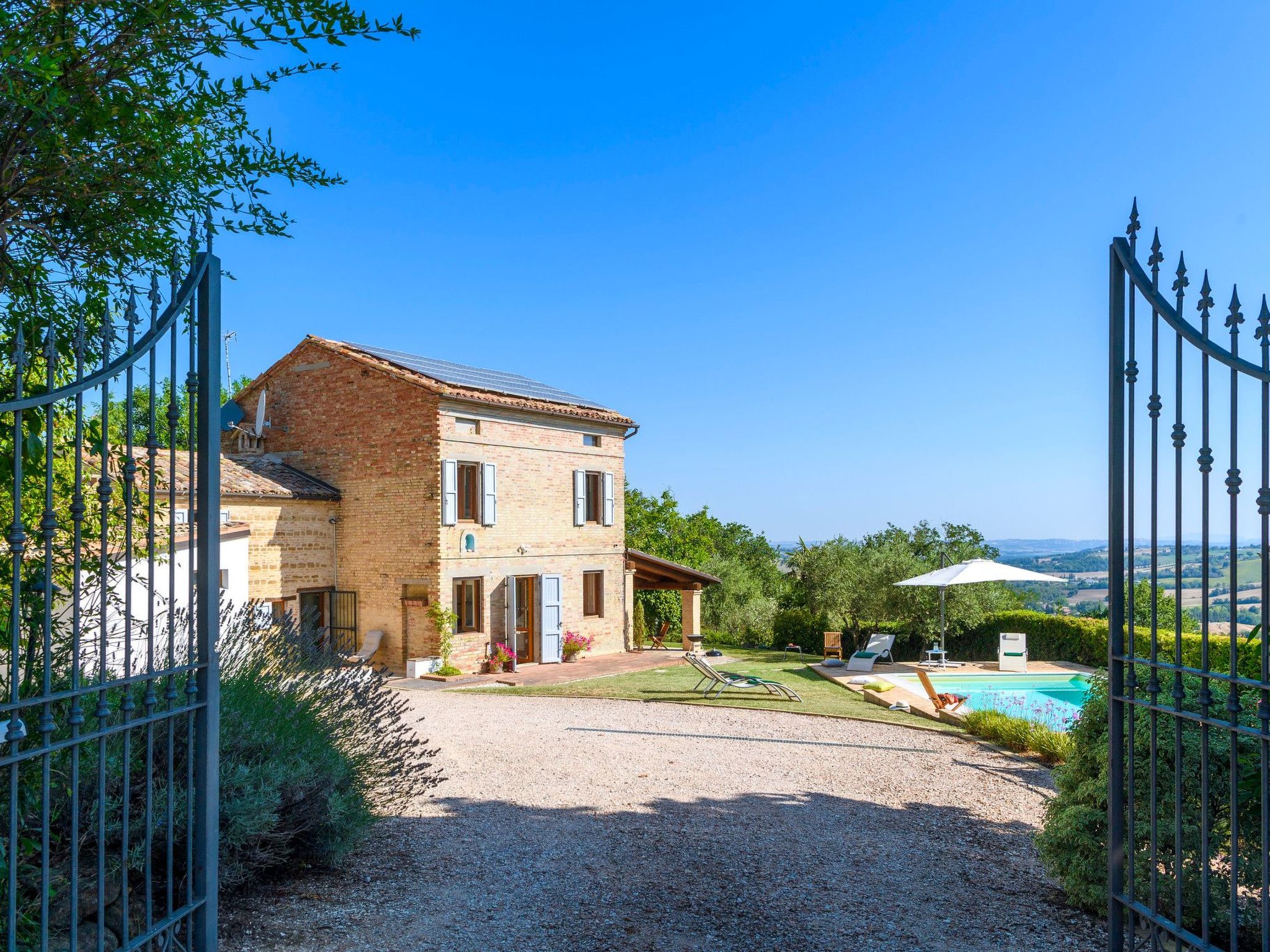 Casa Felicità, Marche Ferienhäuser-Binnen