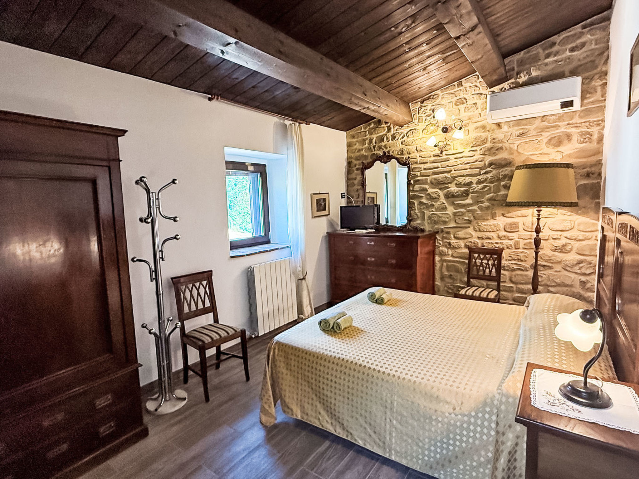 Ferienvilla mit privatem Pool und Whirlpool - Binnen