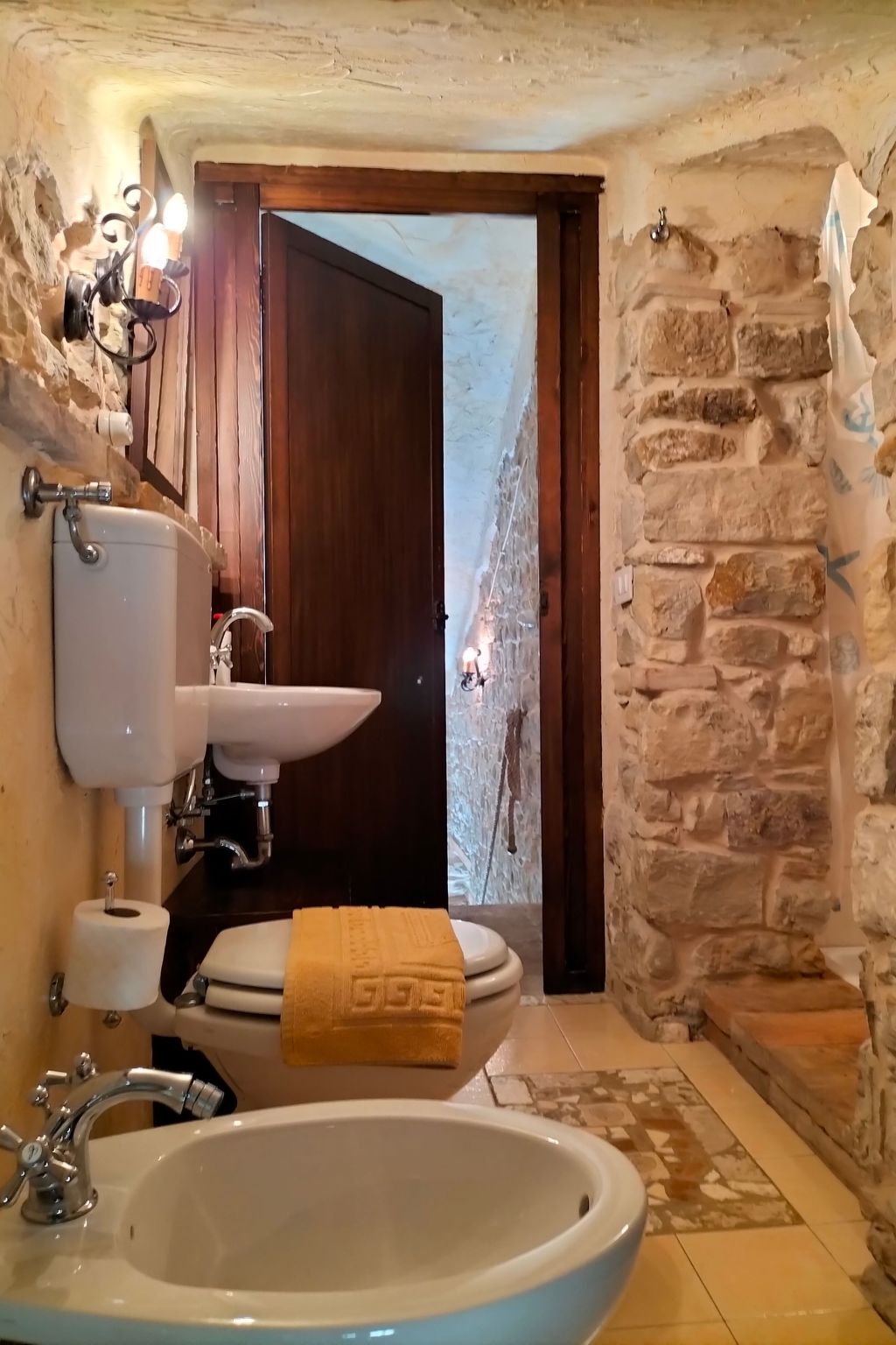 Charmantes Bauernhaus in Penna San Giovanni-Binnen