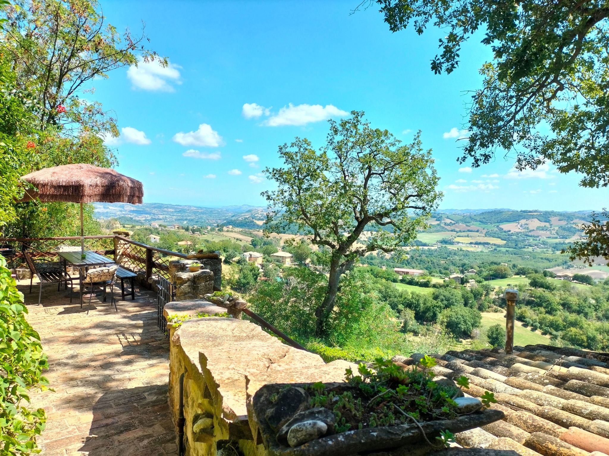 Charmantes Bauernhaus in Penna San Giovanni-Binnen