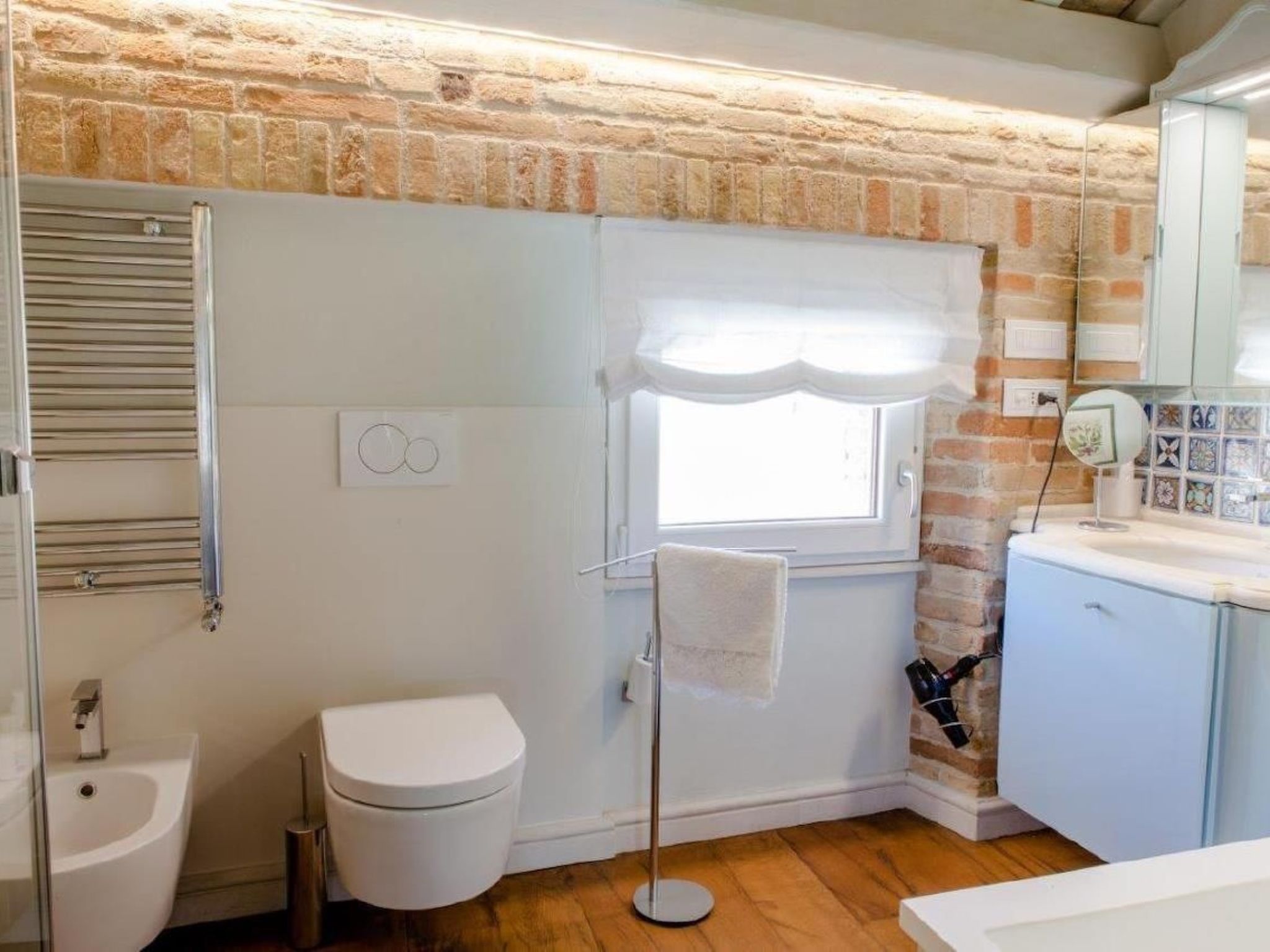 MarcheAmore - Torre da Bora, luxuriöser mittelalterlicher Turm-Image-tags.info