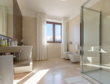 Villa Clair: Ruime vrijstaande villa met privézwembad en zeezicht bij Fermo - thumbnail 2