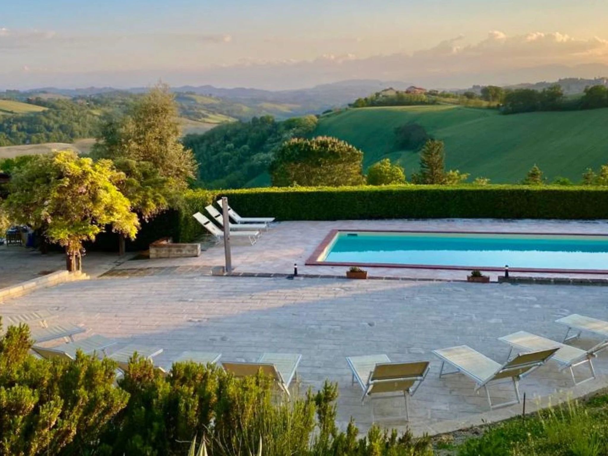 Villa mit Pool für 29 Personen ca. 800 m2-Binnen