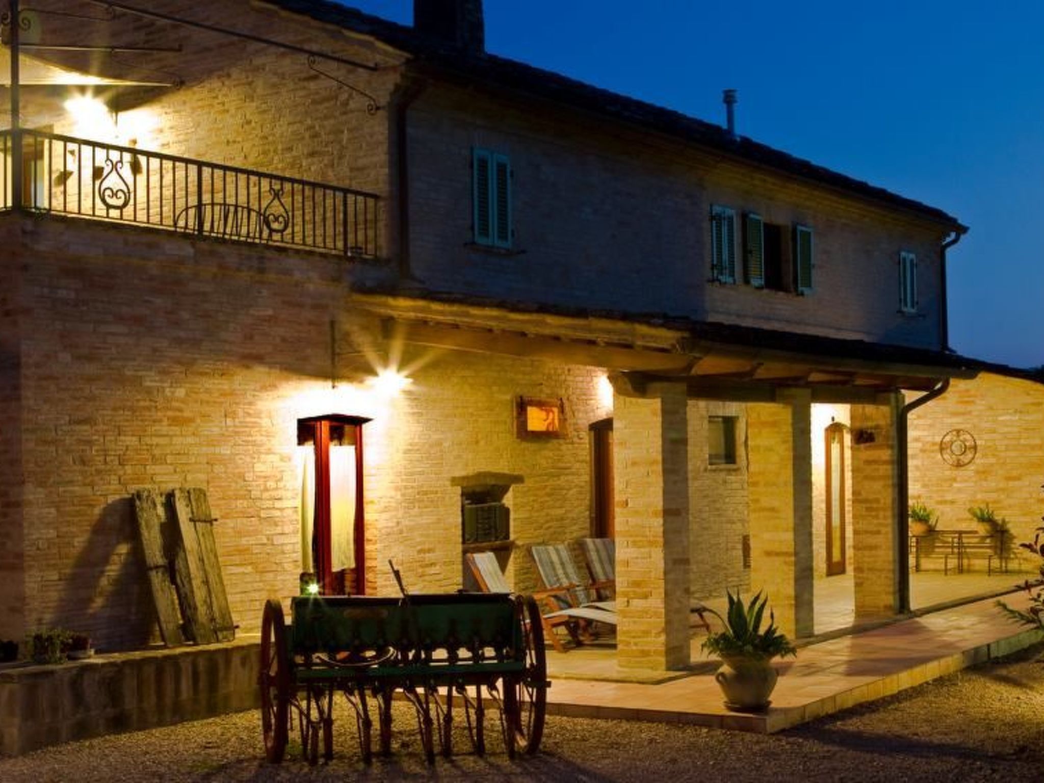 Villa mit Pool für 29 Personen ca. 800 m2-Binnen