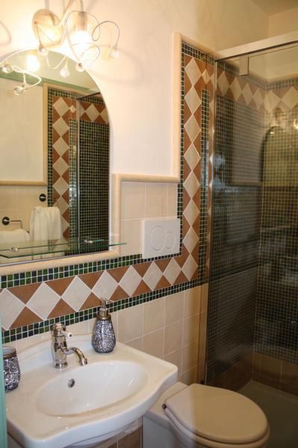 Casa Sacciofa in Monte Rinaldo-Image-tags.info