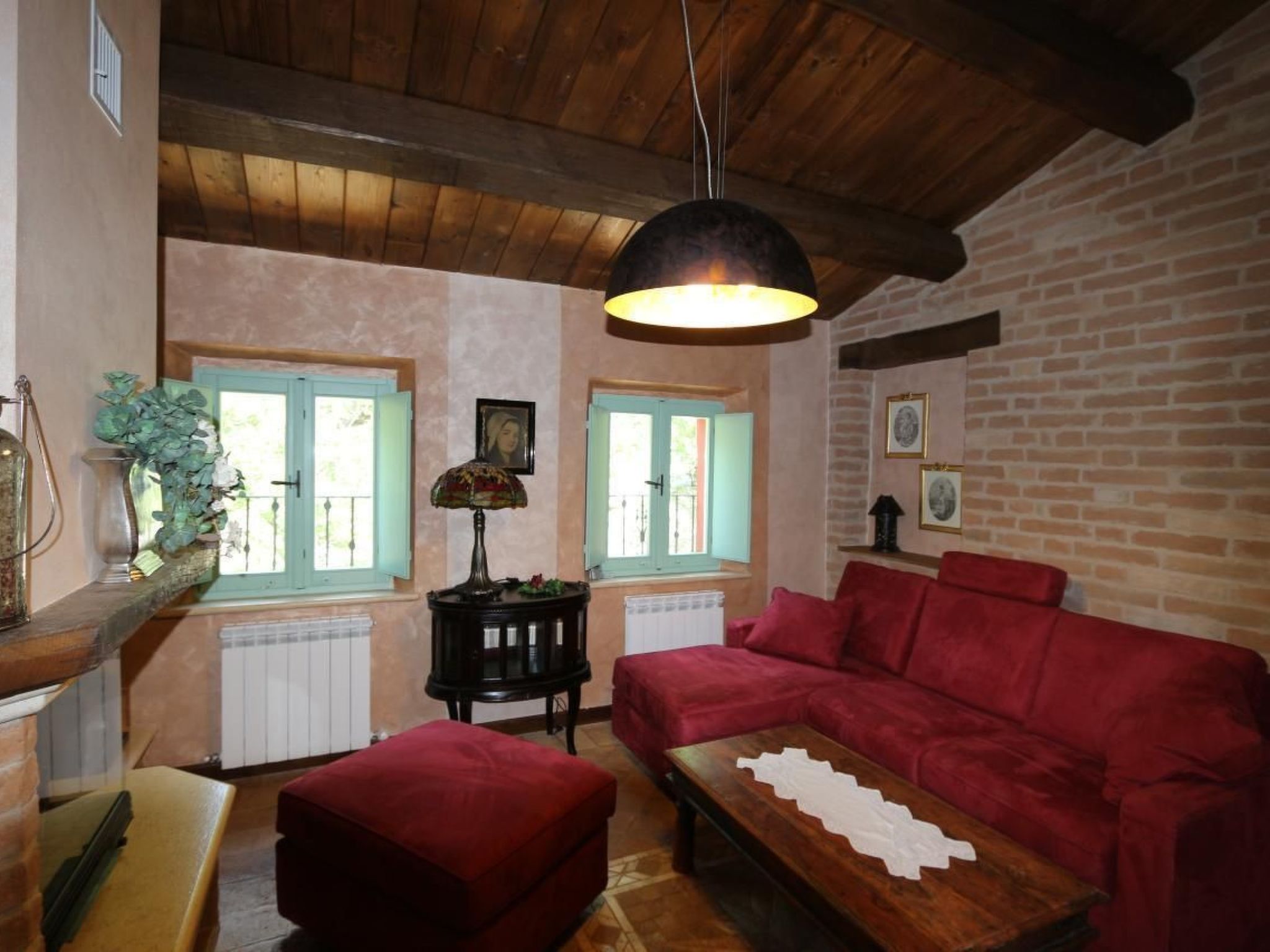 Casa Sacciofa in Monte Rinaldo-Image-tags.info