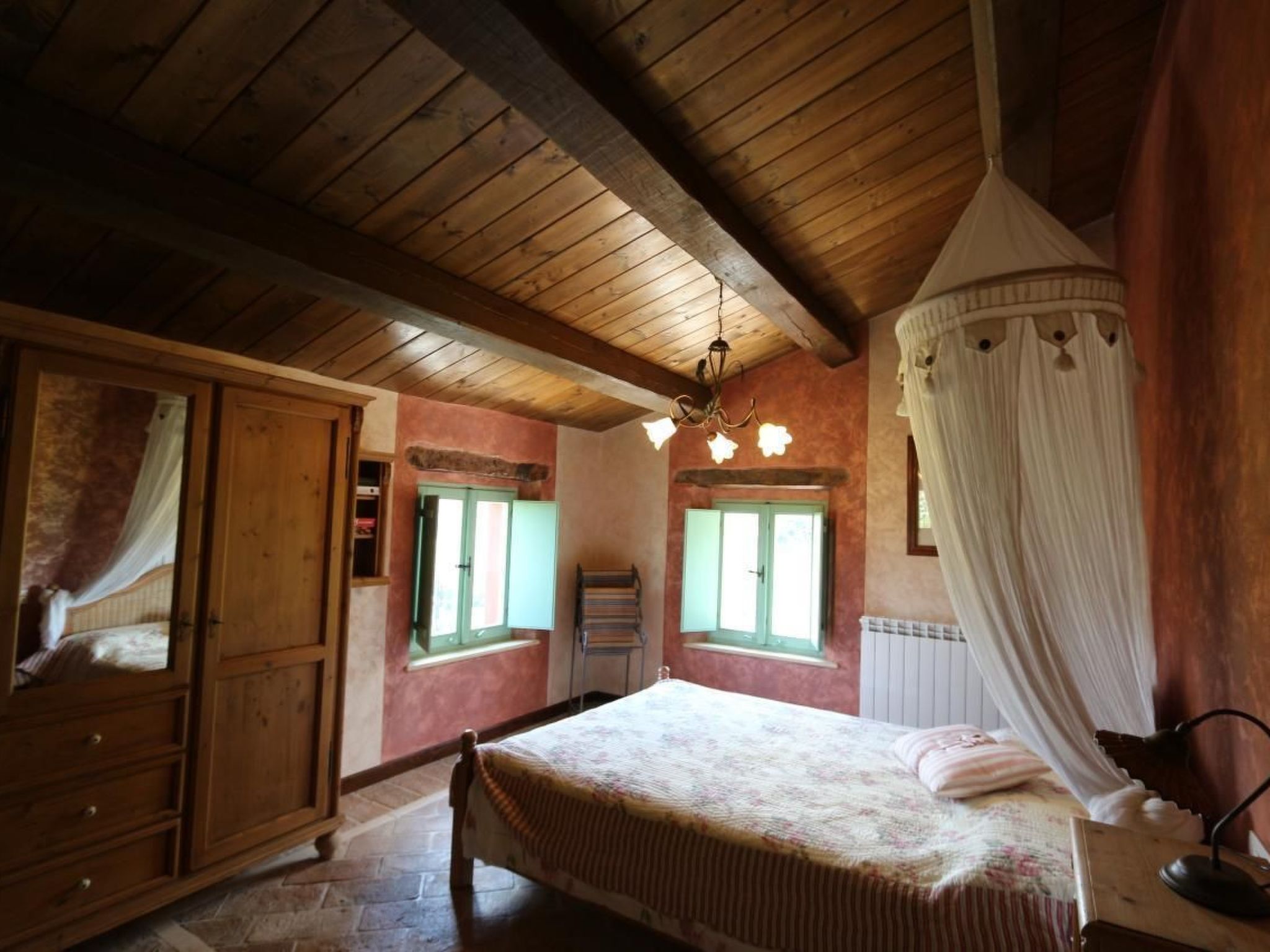 Casa Sacciofa in Monte Rinaldo-Image-tags.info