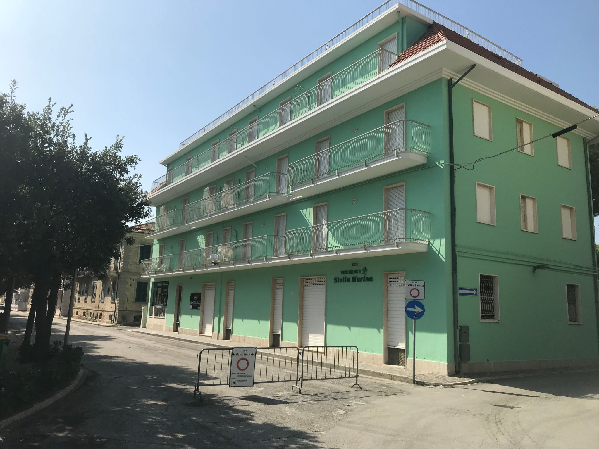 Appartement mit Garten und Meerblick