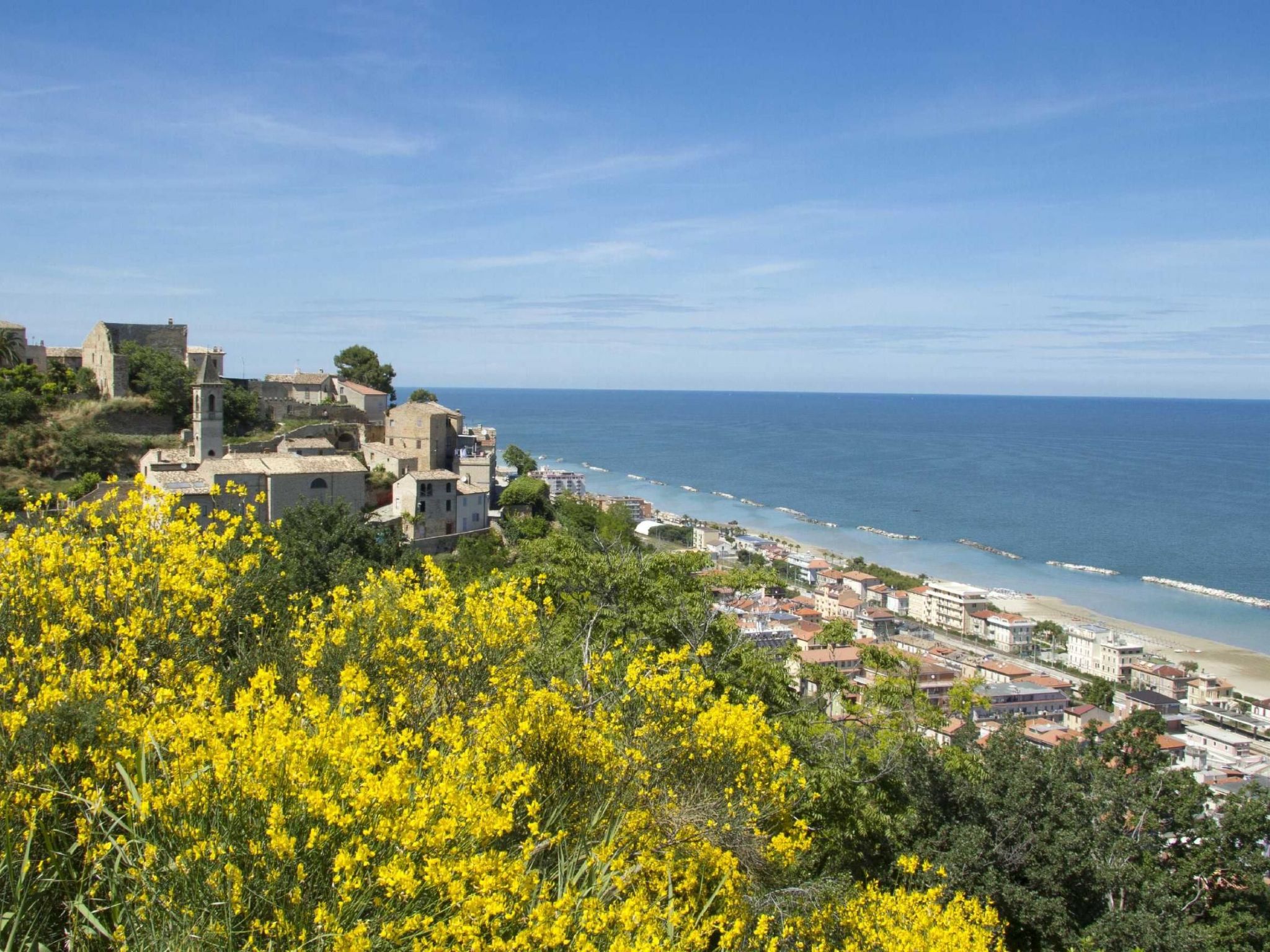 Appartement mit Garten und Meerblick-Image-tags.info