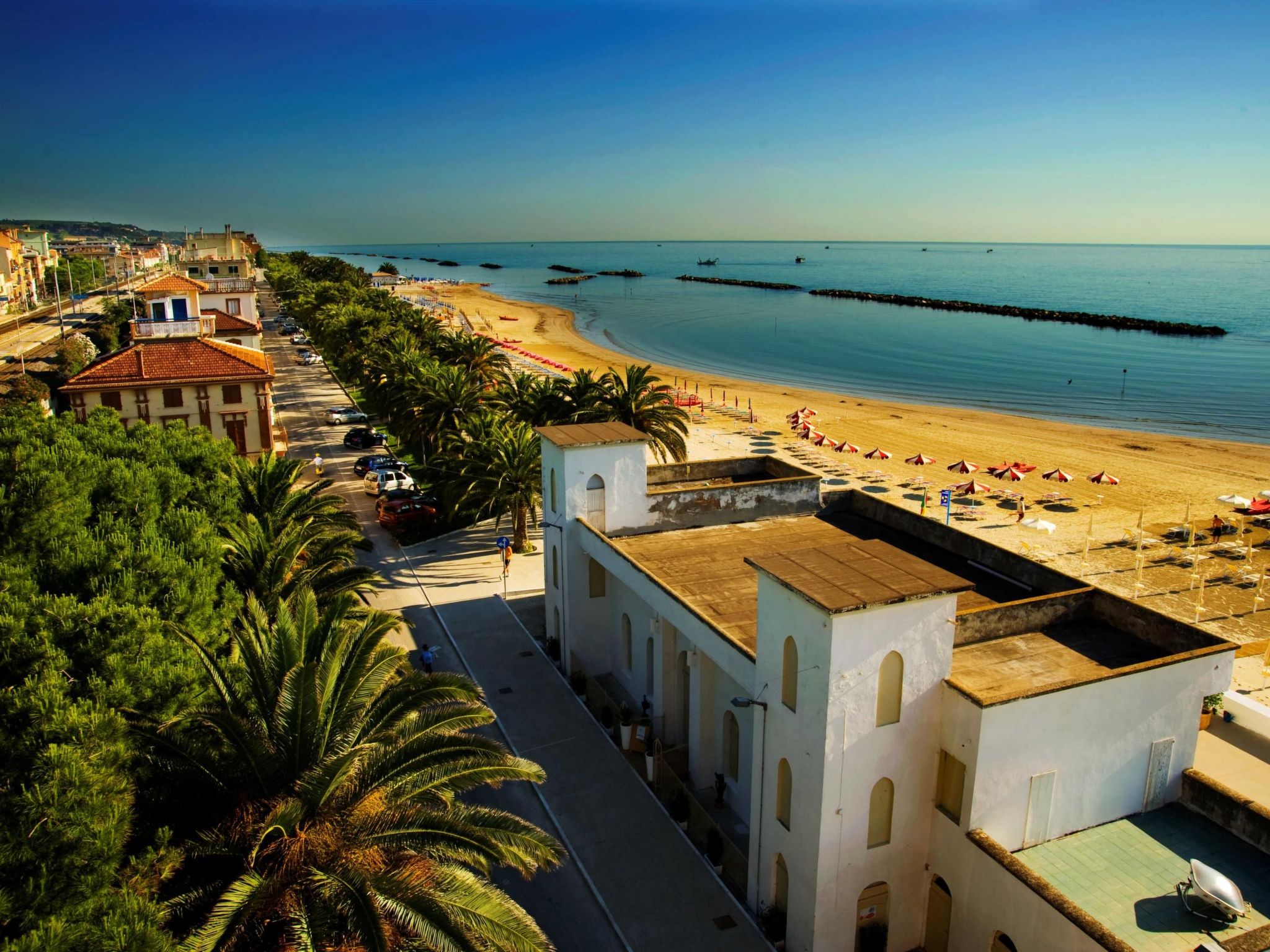 Appartement mit Garten und Meerblick-Image-tags.info