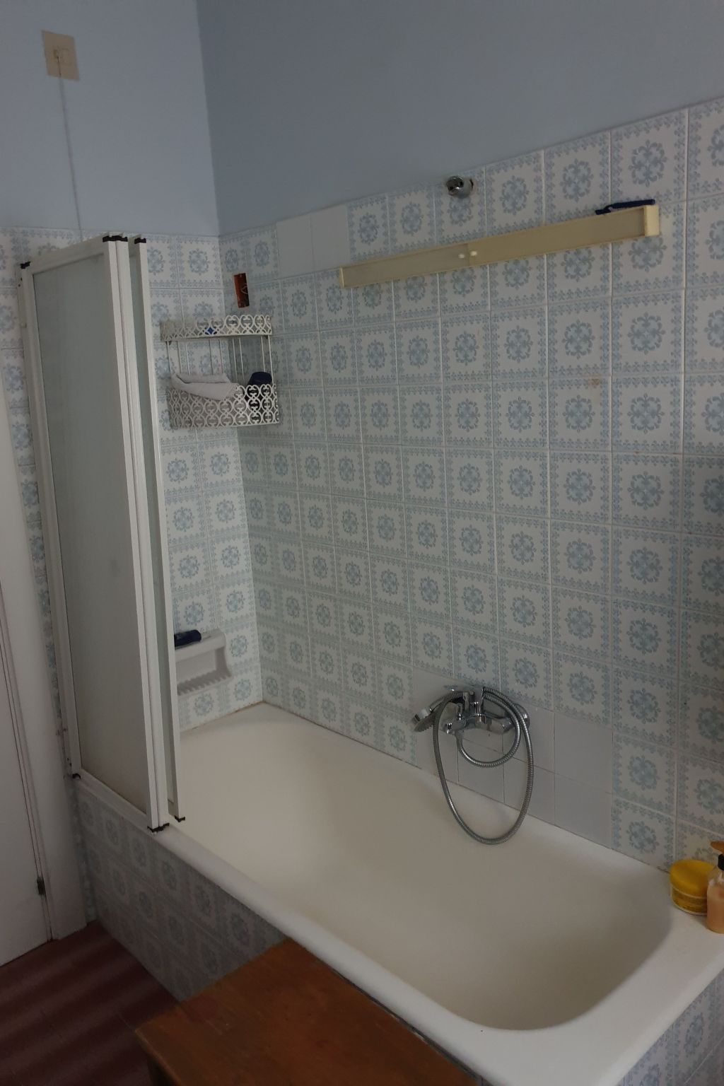 Die Hauptstraße von Grottammare, 50 Meter vom Meer entfernt-Image-tags.info