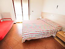 Licht appartement op 200m van strand in San Benedetto del Tronto - thumbnail 3
