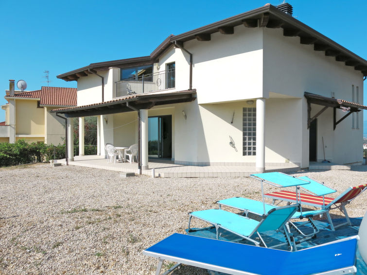 Semesterhus Lucio (TTE202)