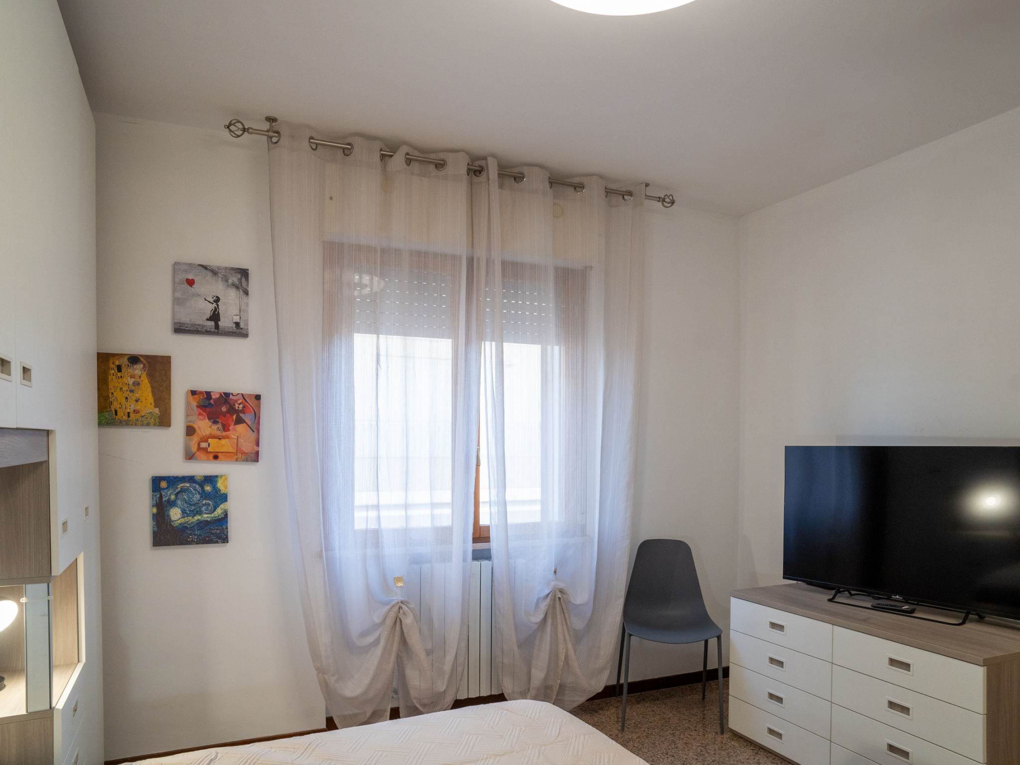 Giulianova Sea Side-Inside