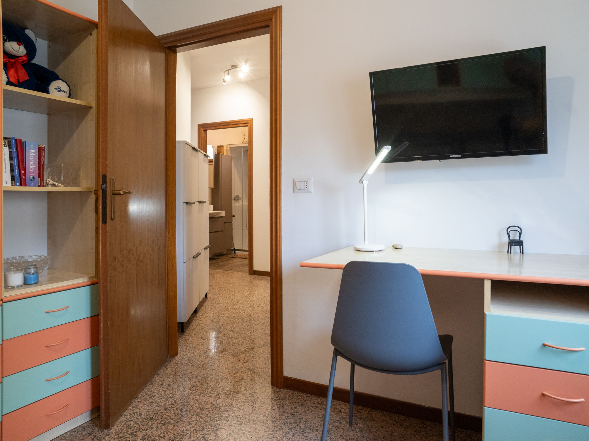 Giulianova Sea Side-Inside