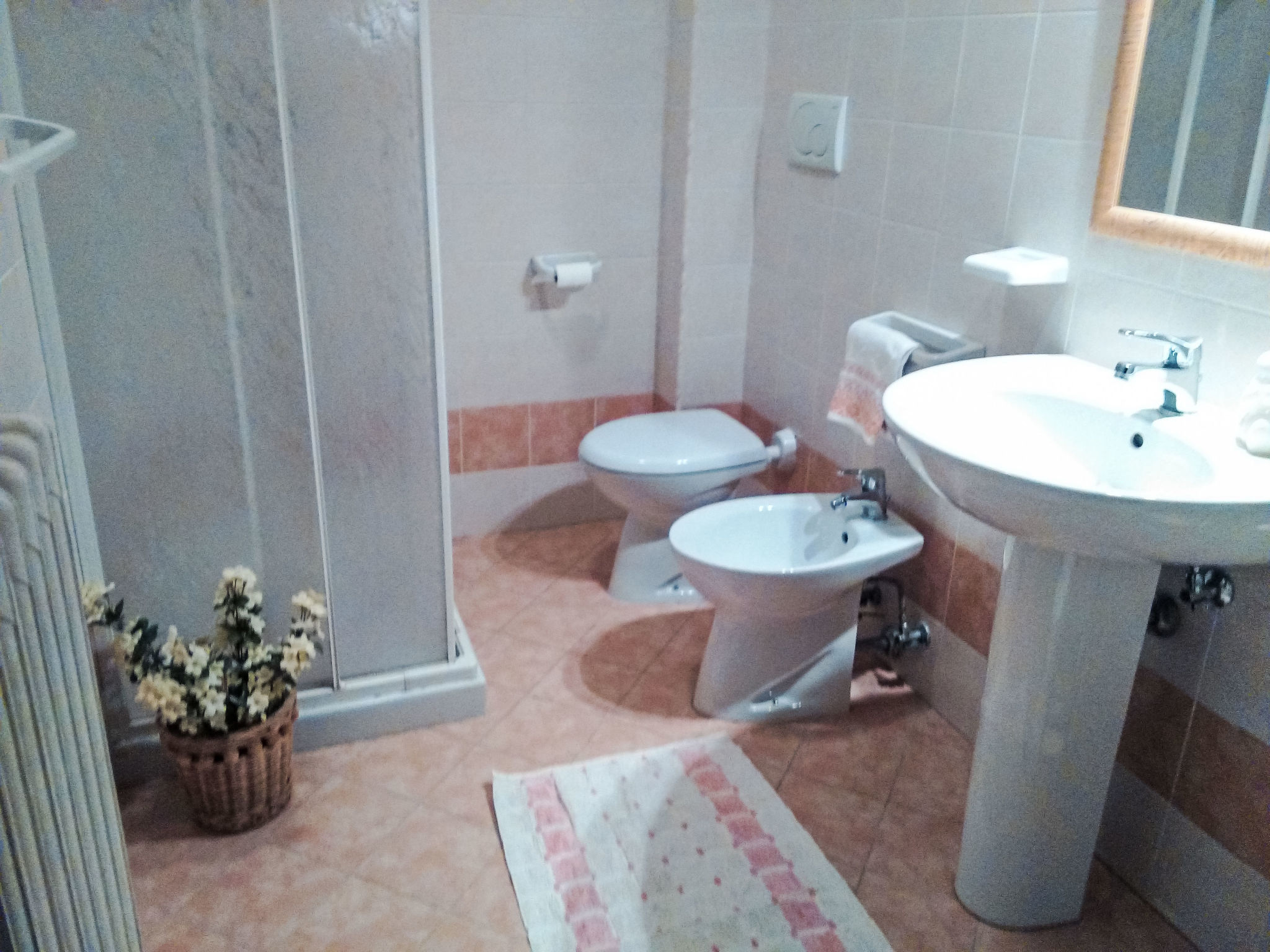 Appartement Charmante Wohnung mit Privatparkplatz – Salle de bains, photo 19 sur 39