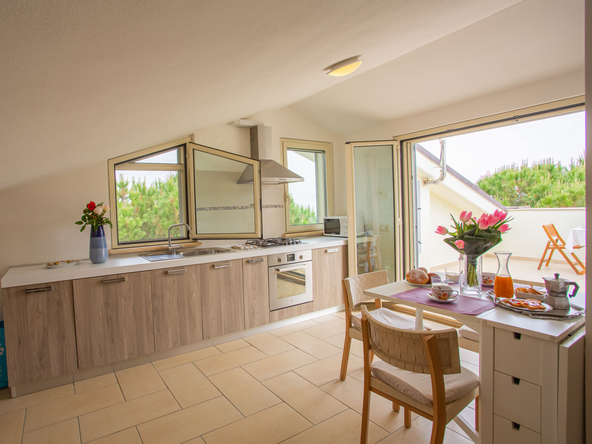 Kitchen / Dining Room