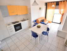 Appartement Vistamare: direct aan zee in Silvi Marina, 30 meter van het strand - thumbnail 2