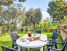 Vrijstaand vakantiehuis in Picciano met grote omheinde tuin, vlakbij Pescara - thumbnail 5