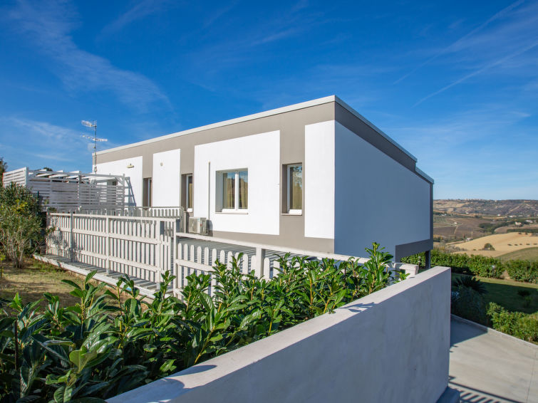 Search and Stay destination Madonna della Pace, Abruzzo - Italy from AU$ 109. Ernesto