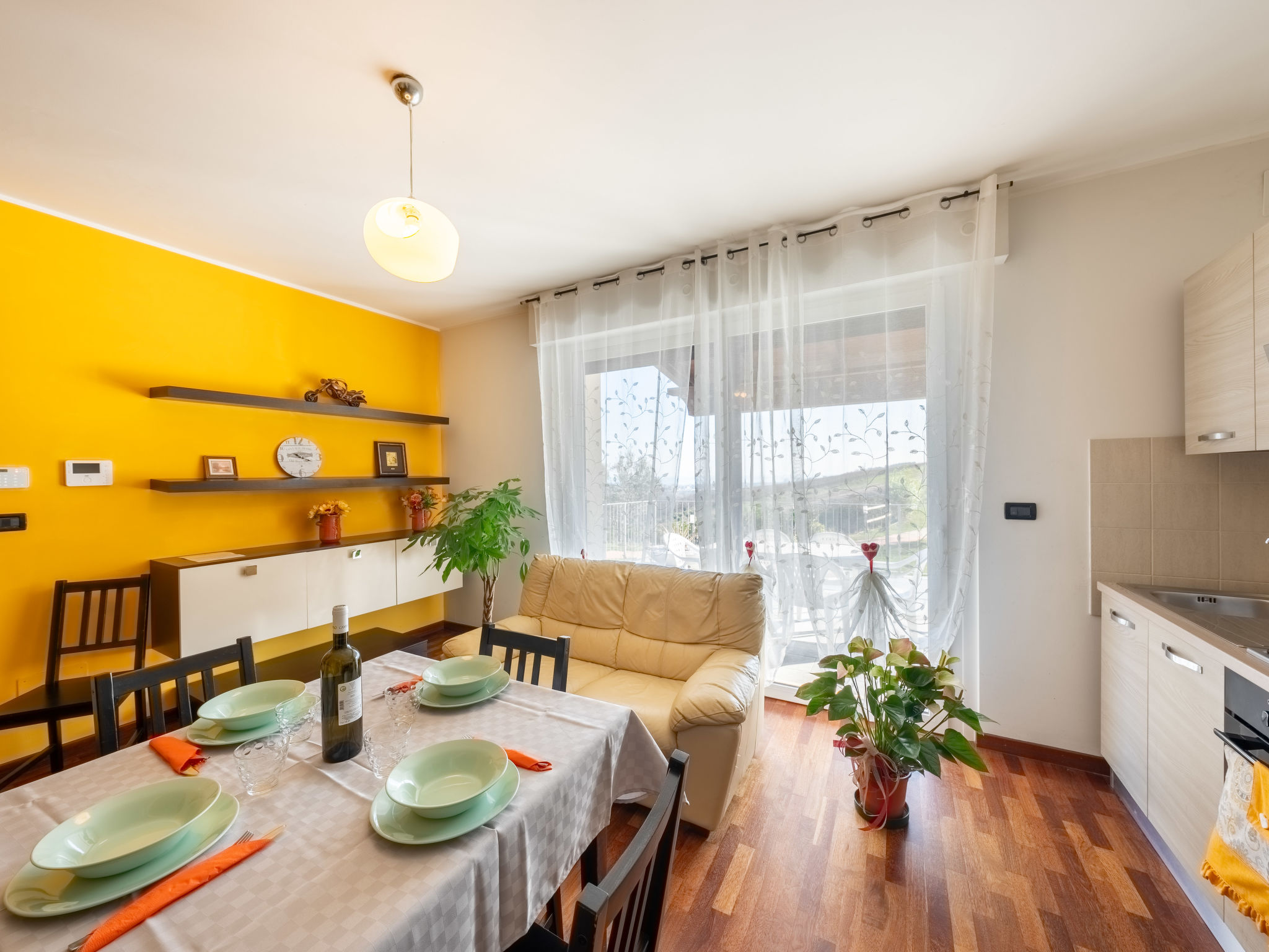 Kitchen / Dining Room