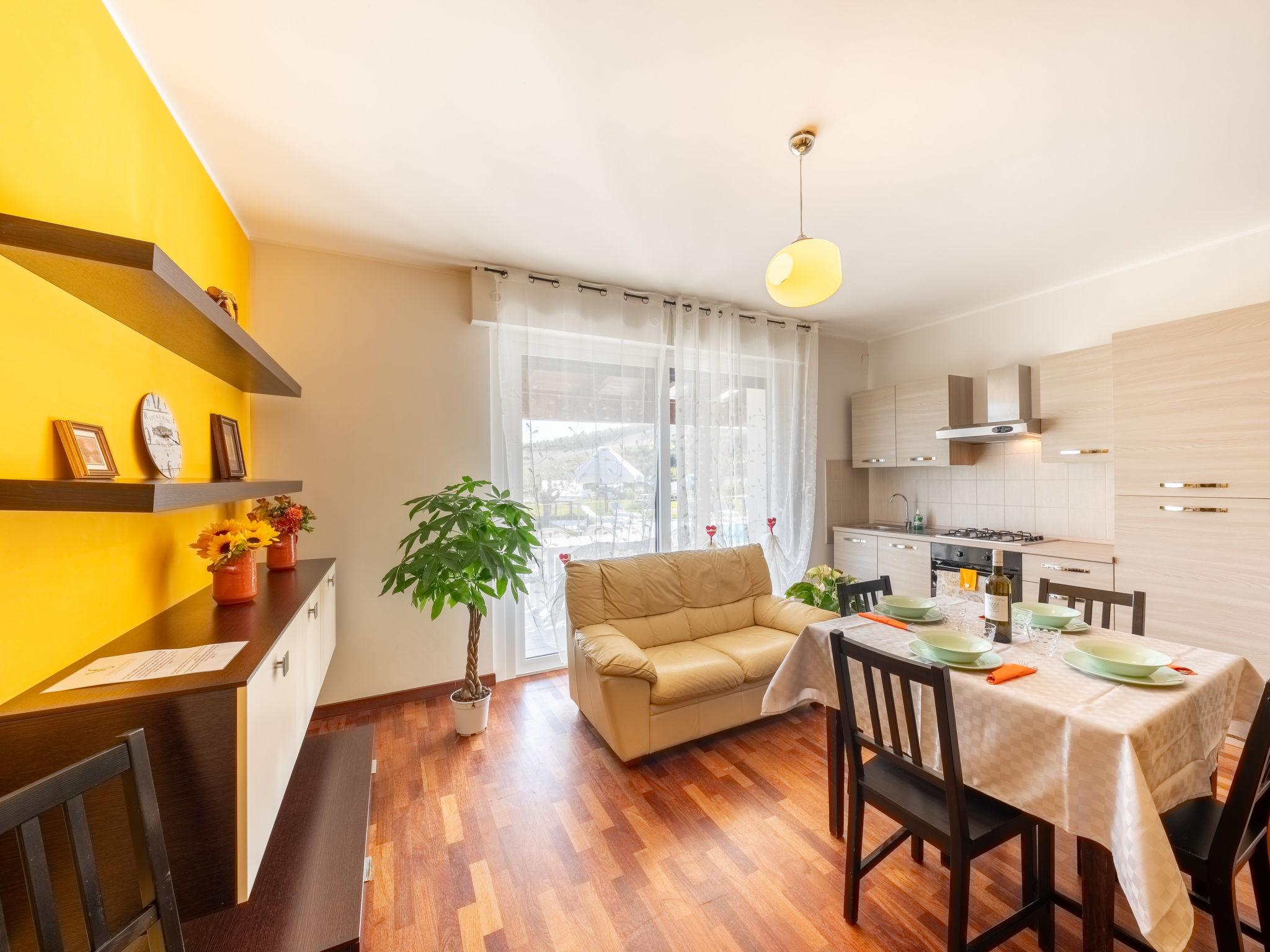 Kitchen / Dining Room