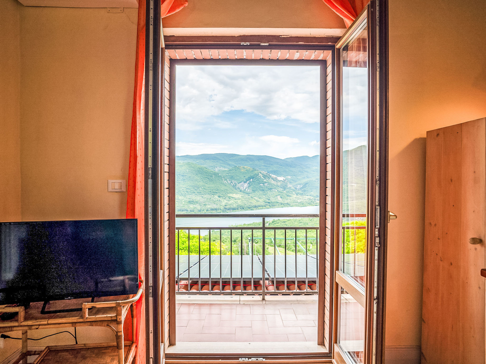 Bomba vista lago 7
