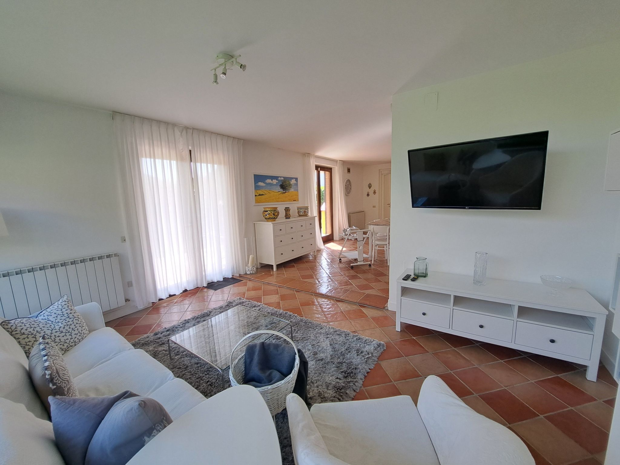 "Daphne Experience".-Binnen