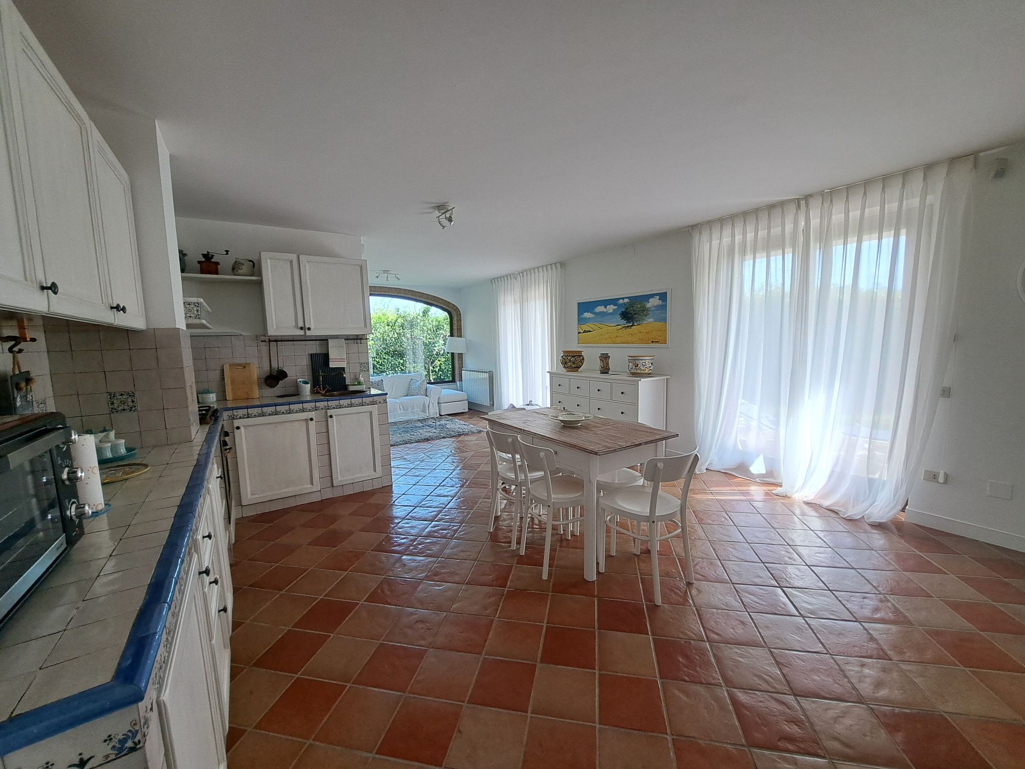 "Daphne Experience".-Binnen