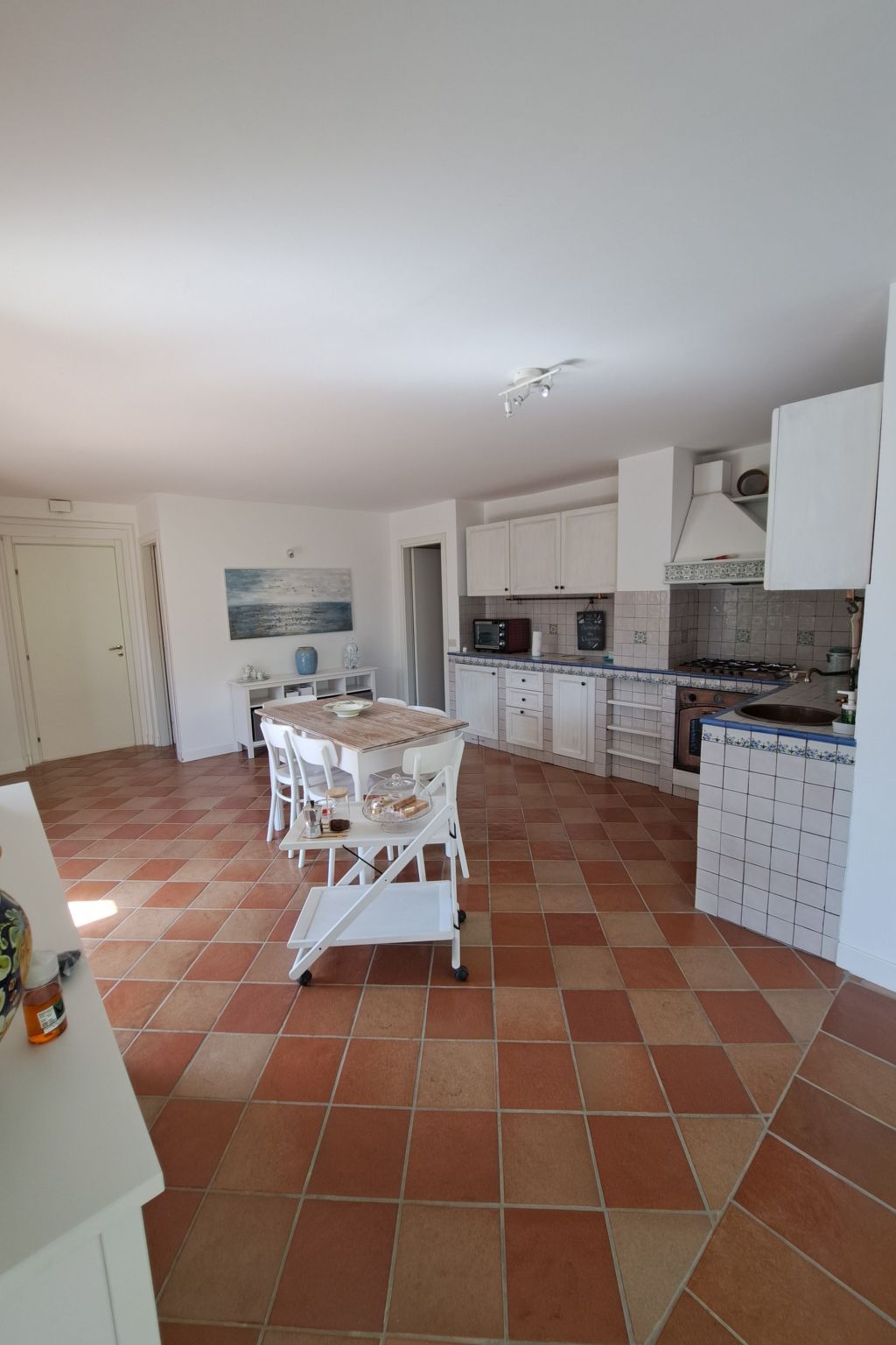 "Daphne Experience".-Binnen