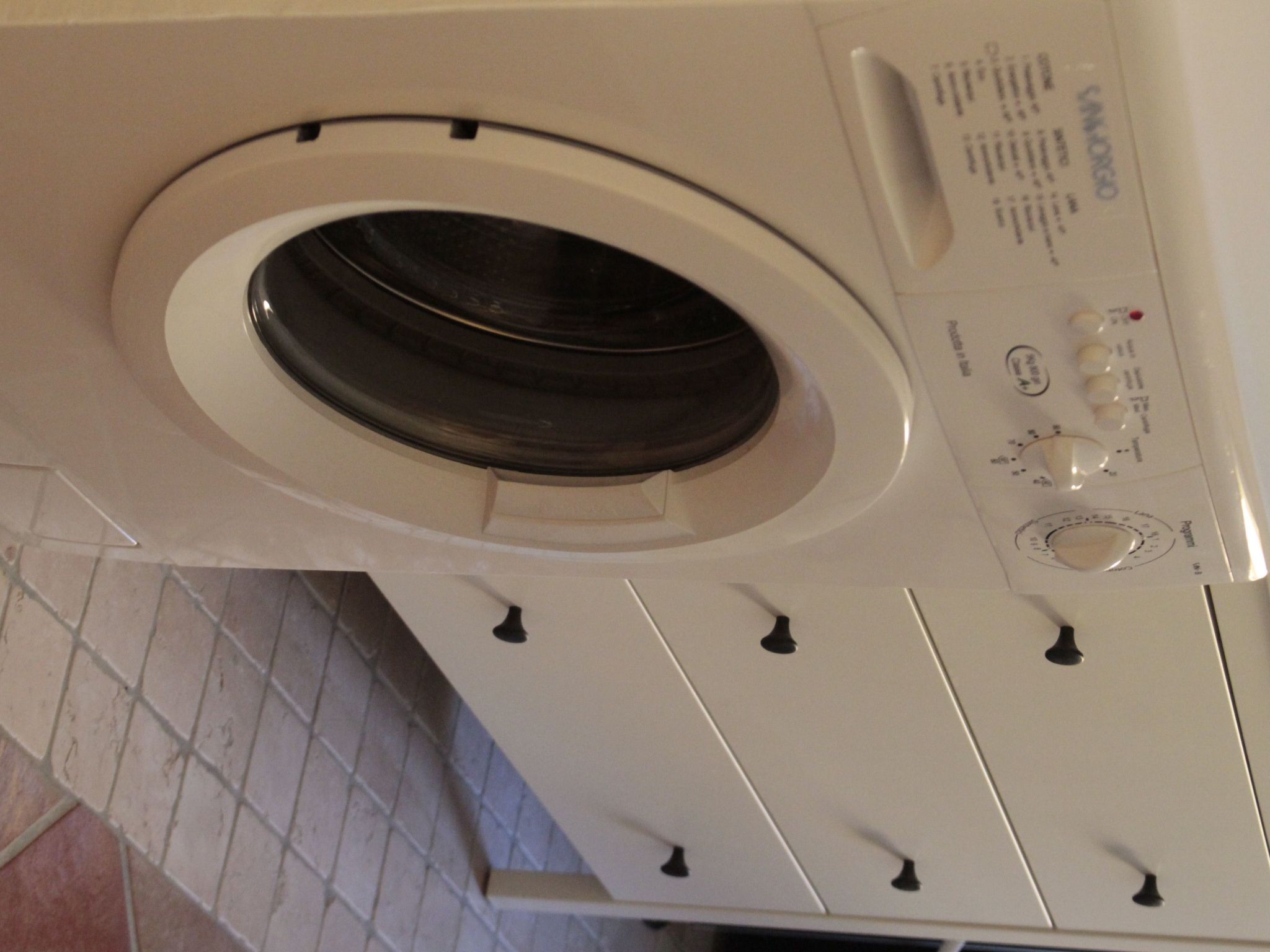 "Daphne Experience".-Binnen