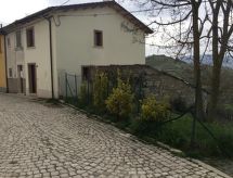 in Roccacinquemiglia mit Grill