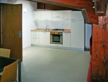 Appartement direct aan zee in Roseto degli Abruzzi met zwembad - thumbnail 6
