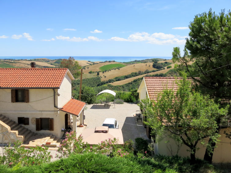6-persoons boerderij met whirlpool en zeezicht in Roseto degli Abruzzi in Roseto degli Abruzzi