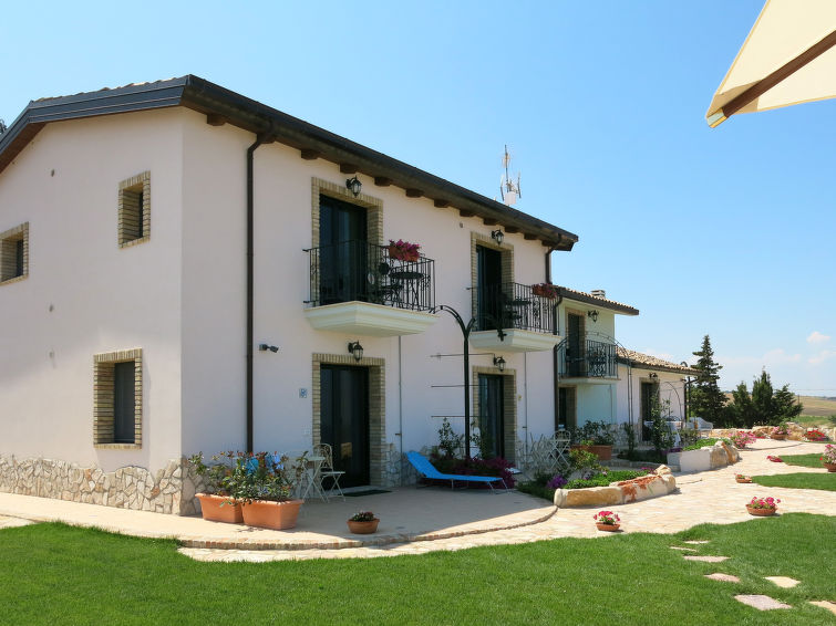 Search and Stay destination Province of Campobasso, Molise - Italy from AU$ 222. Girasole