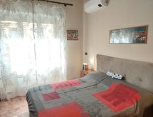 für 4 Personen ca. 65 m&sup2; in Genua, Norditalien (Ligurien)