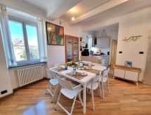 House Ca Du Dria by Holiday World