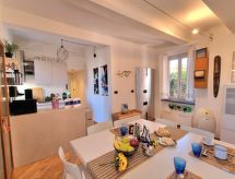 House Ca Du Dria by Holiday World
