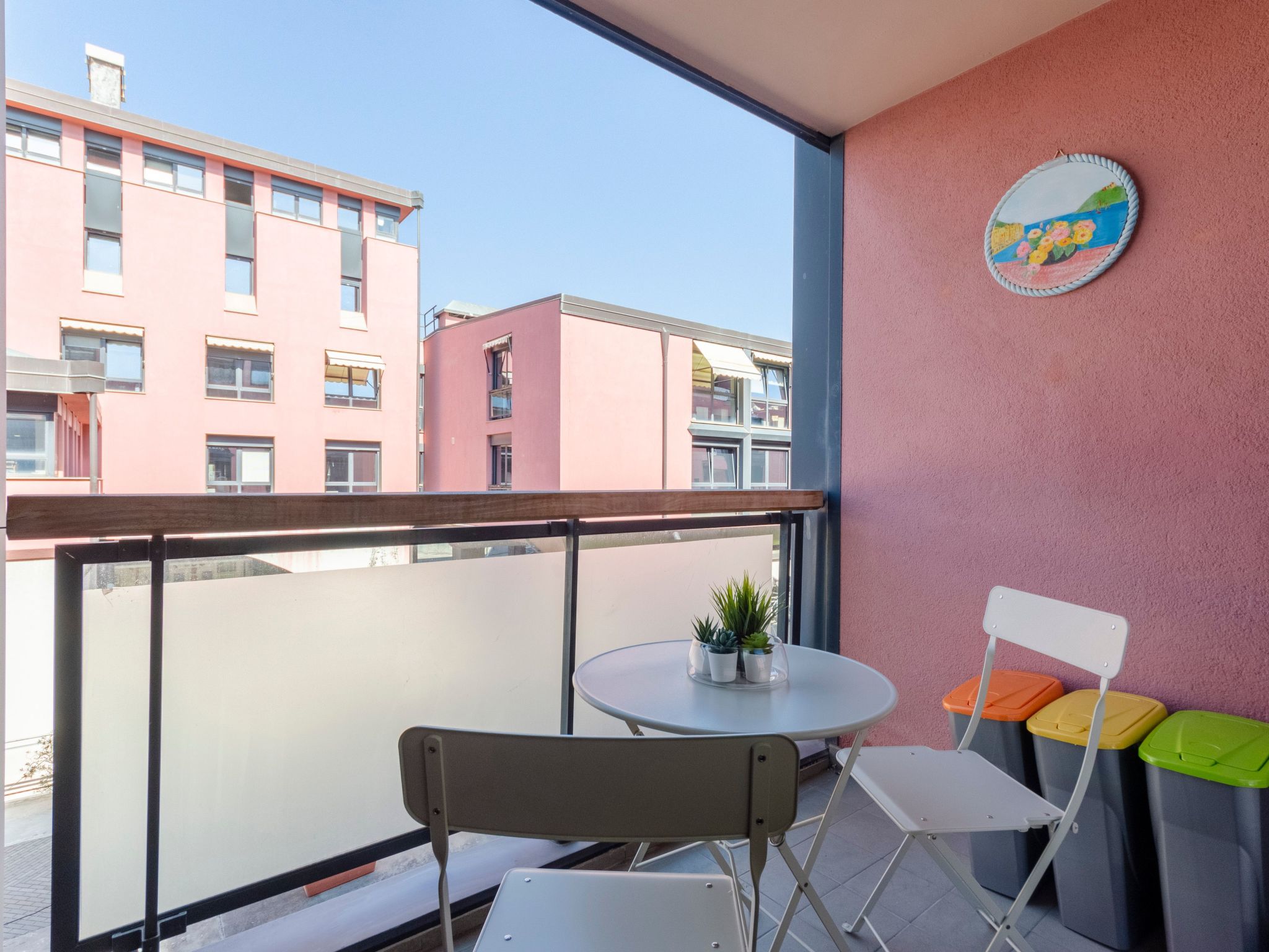 Dock of the Bay Genova, 2b 1b, 2 garage e balcone-Image-tags.info