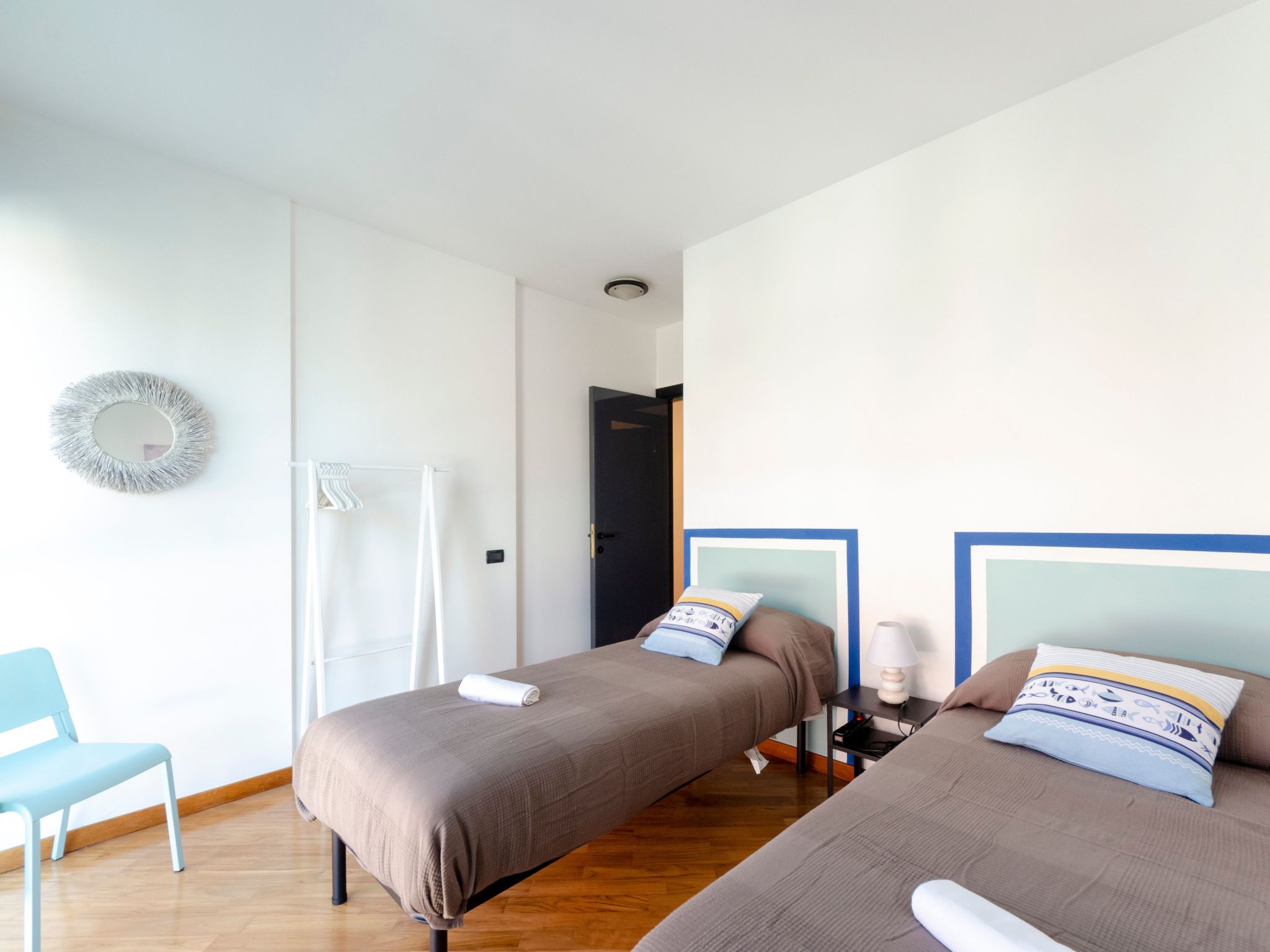 Dock of the Bay Genova, 2b 1b, 2 garage e balcone-Image-tags.info