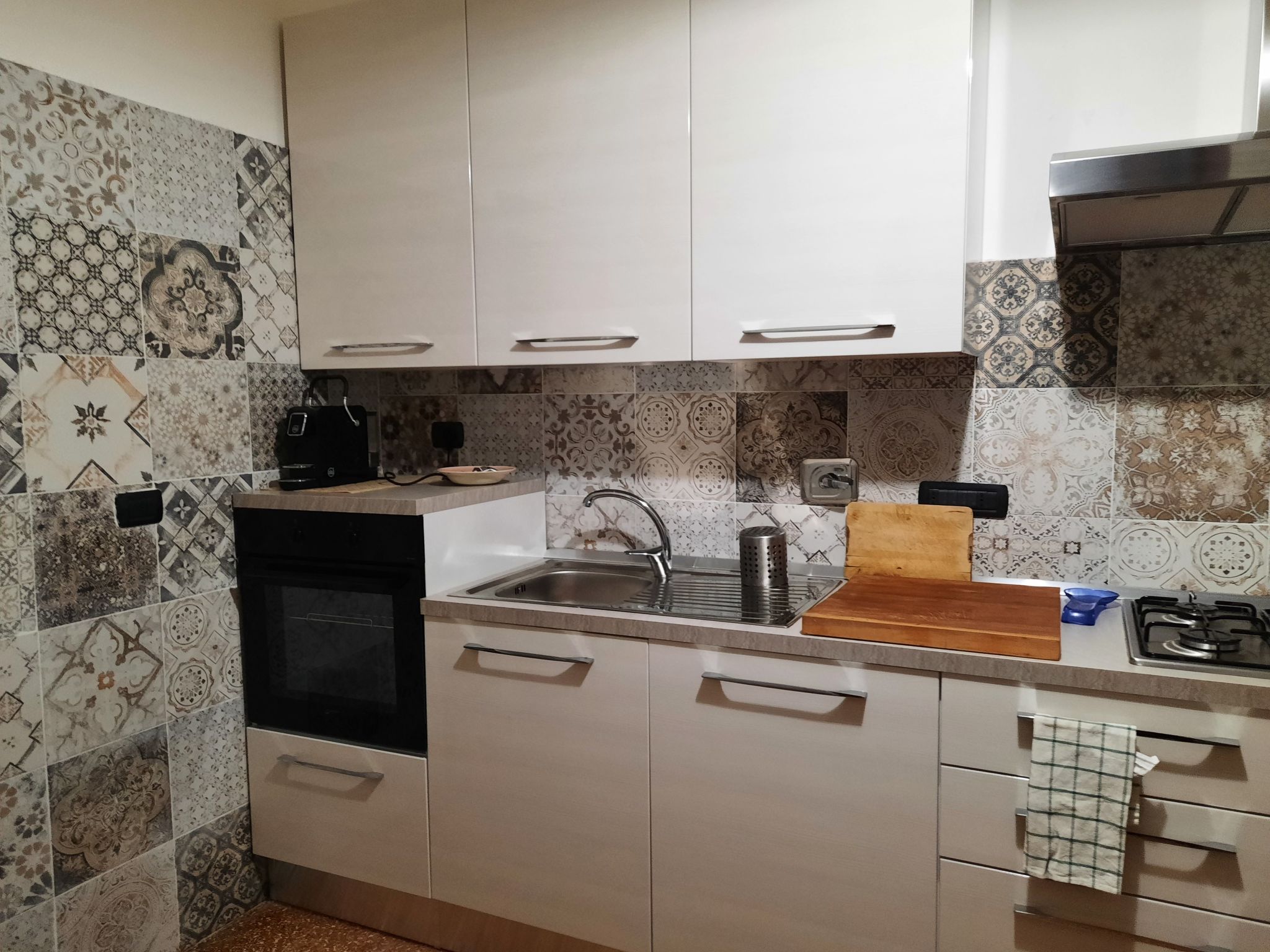 Für 4 Personen ca. 70 m&sup2; in Genua, Norditalien (Ligurien)-Image-tags.info