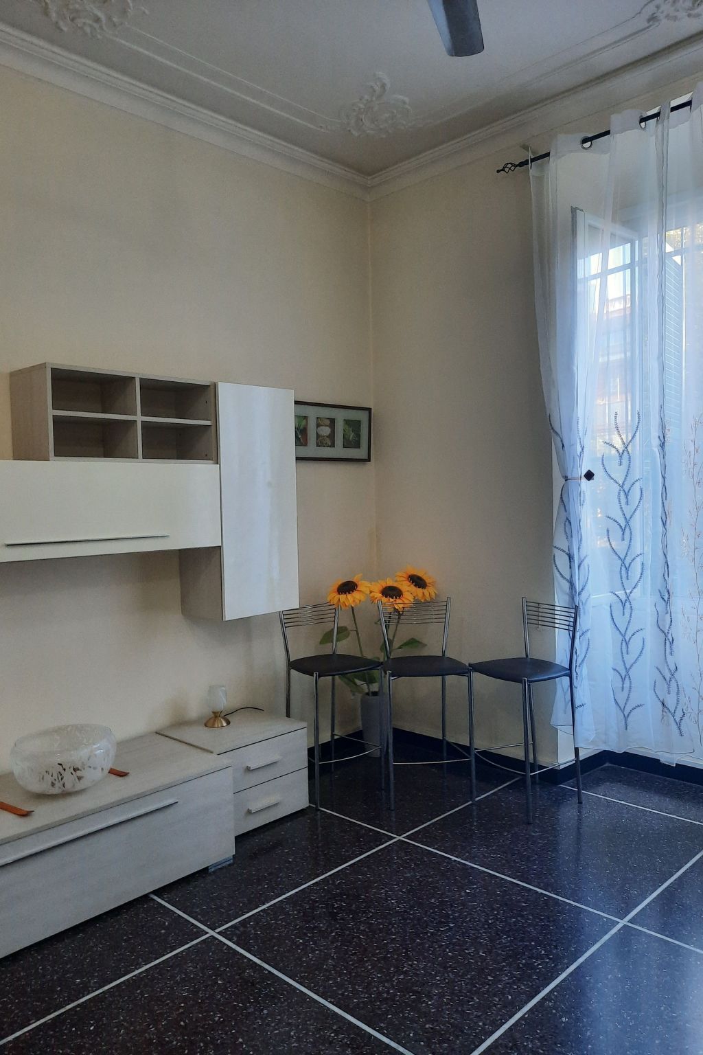 Für 4 Personen ca. 70 m&sup2; in Genua, Norditalien (Ligurien)-Image-tags.info