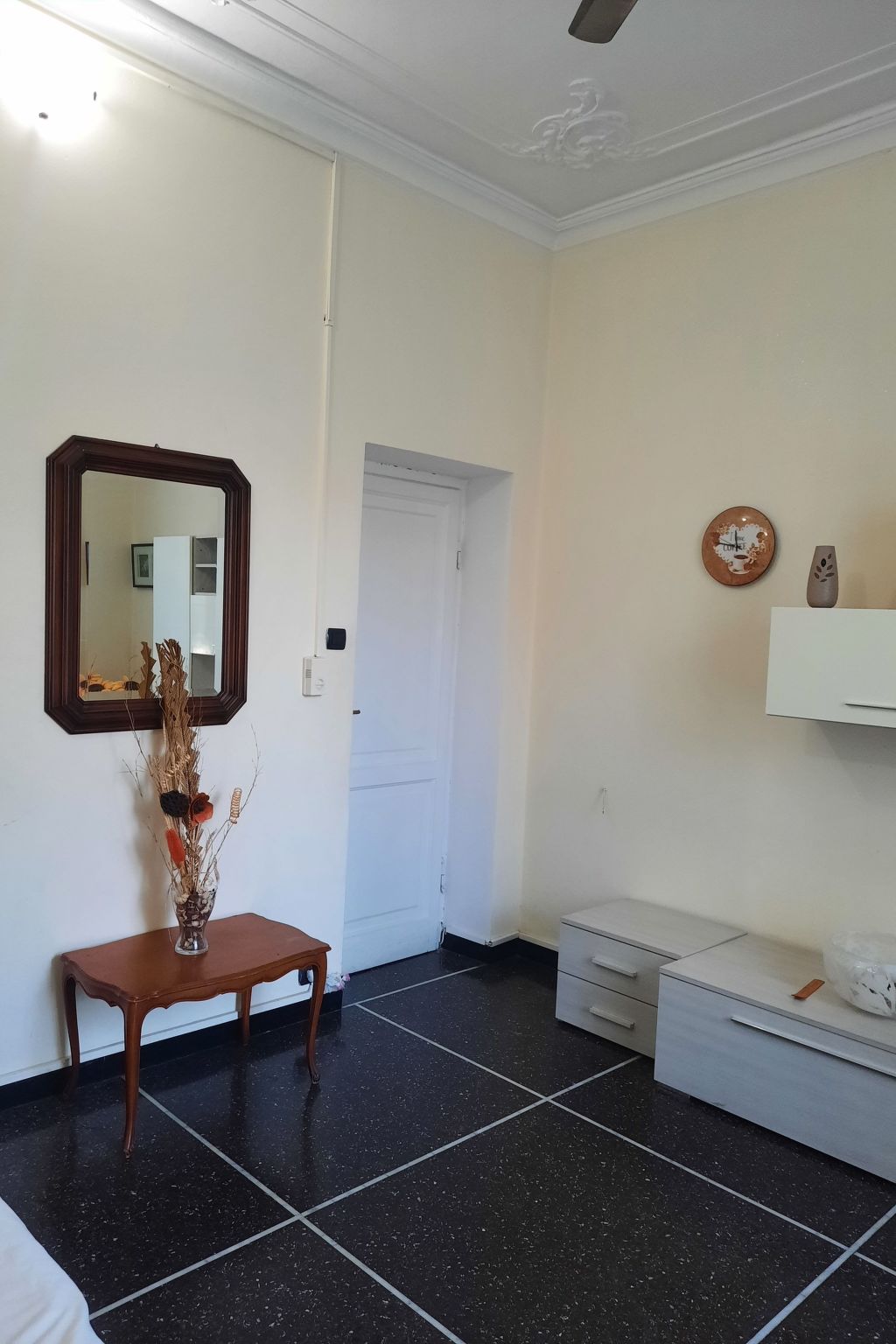 Für 4 Personen ca. 70 m&sup2; in Genua, Norditalien (Ligurien)-Image-tags.info