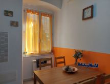 Casa Rina: Authentiek appartement in het bruisende hart van Genua, 74m² - thumbnail 6