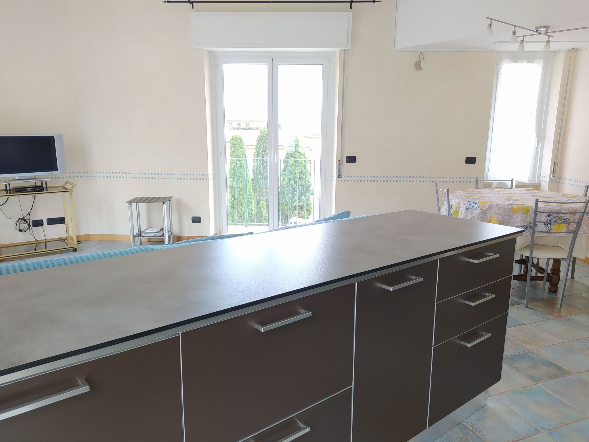 Castelletto al Mare-Image-tags.info