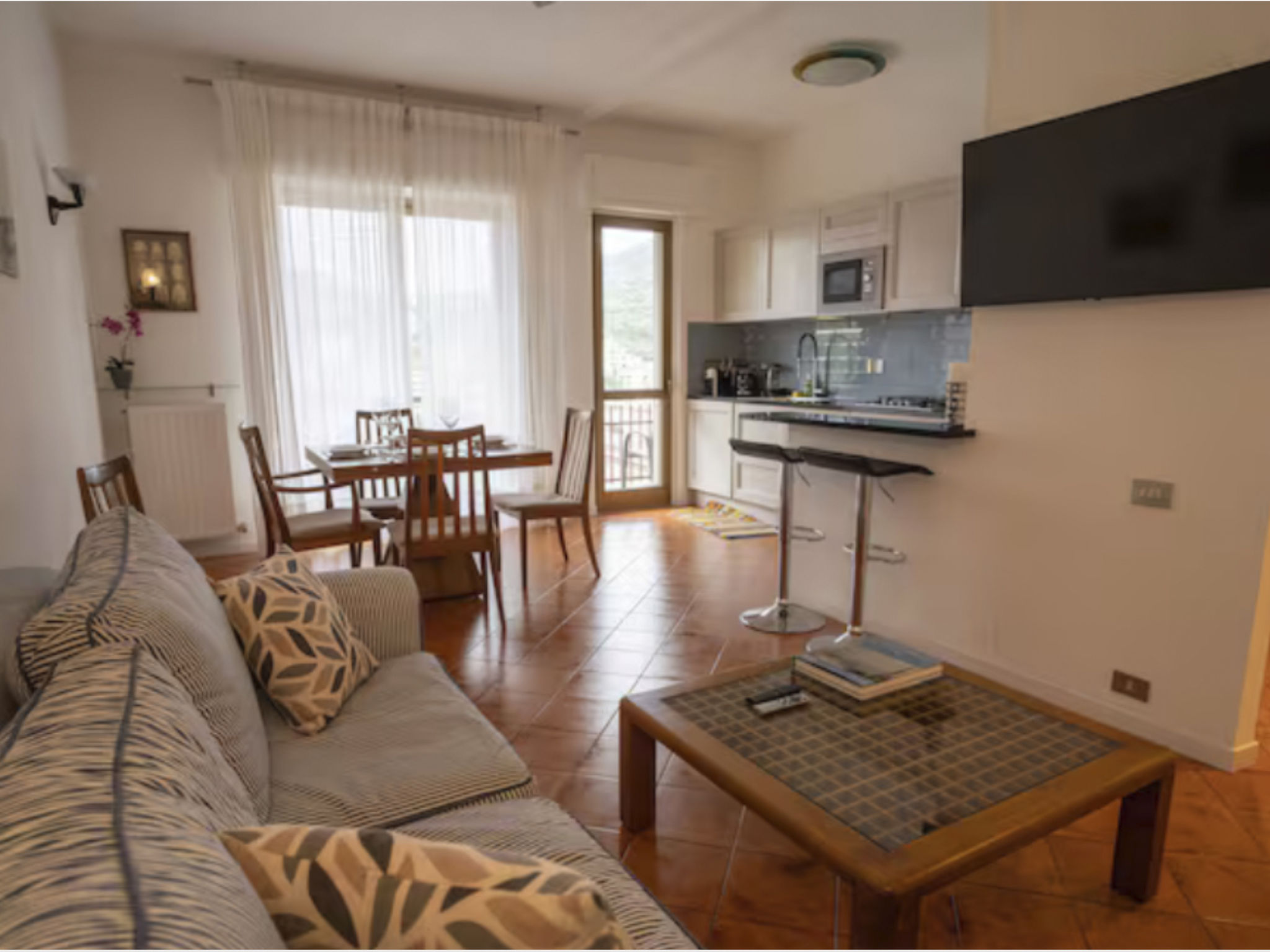 Adagio Suite Wohnung mit Privatparkplatz-Image-tags.info