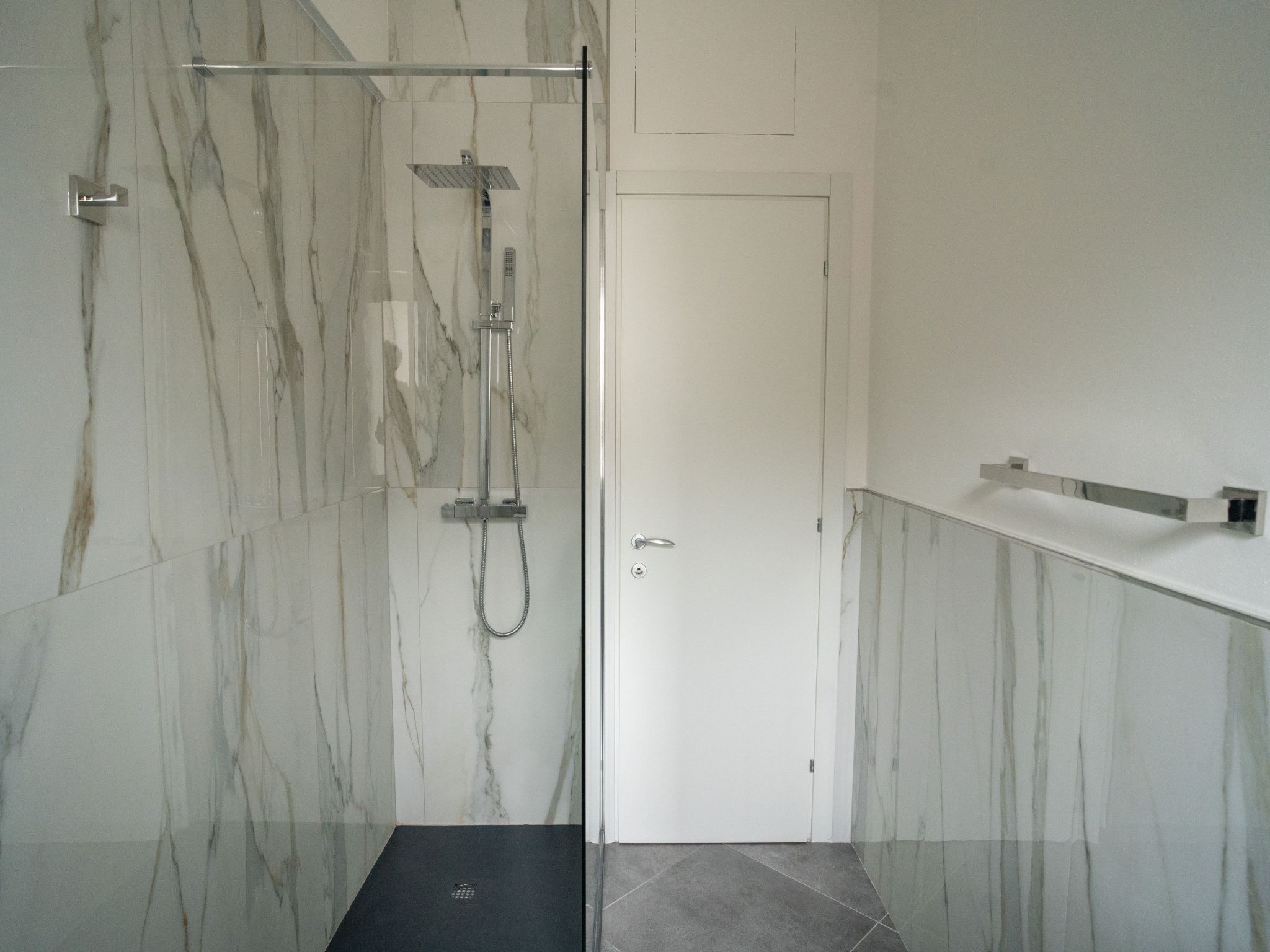 Adagio Suite Wohnung mit Privatparkplatz-Image-tags.info