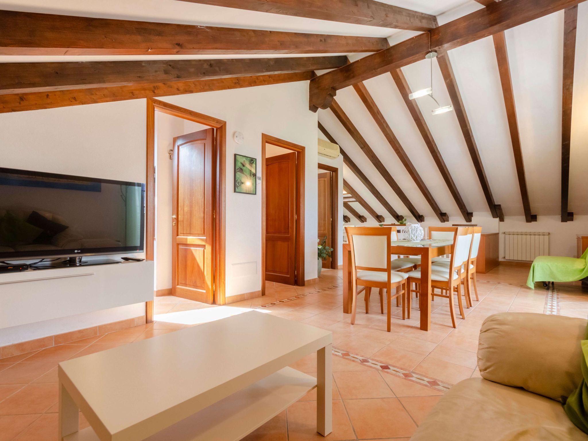 Ca du Pescou Charmantes Dachgeschoss in San Massimo-Image-tags.info