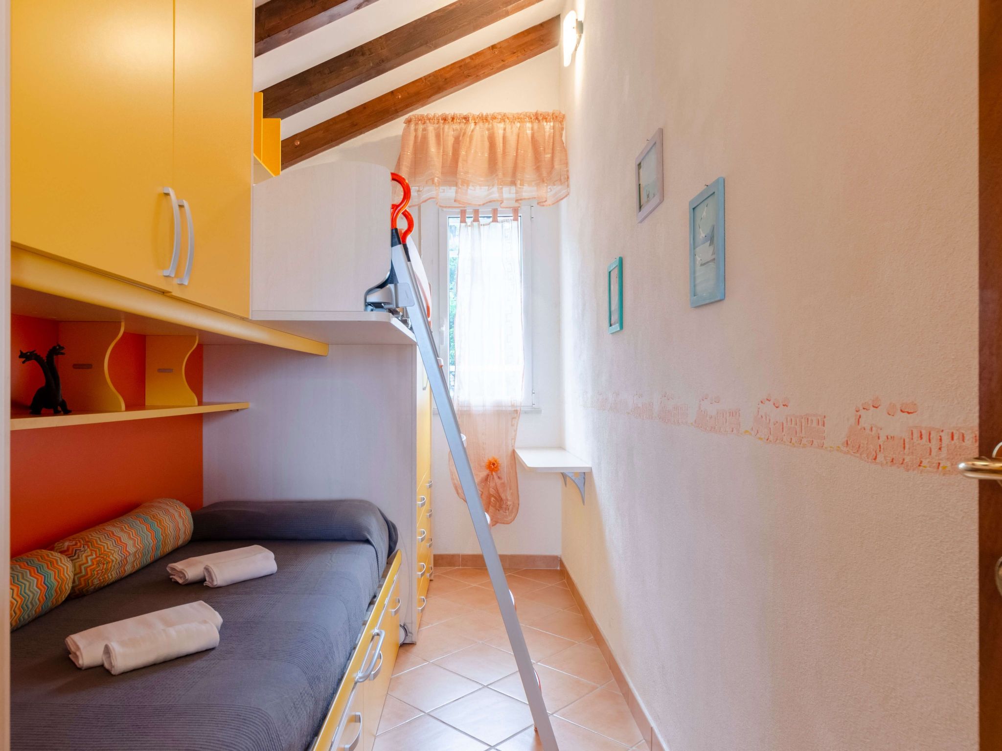 Ca du Pescou Charmantes Dachgeschoss in San Massimo-Image-tags.info