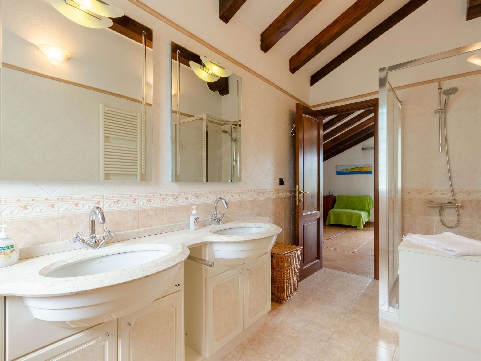 Ca du Pescou Charmantes Dachgeschoss in San Massimo-Image-tags.info